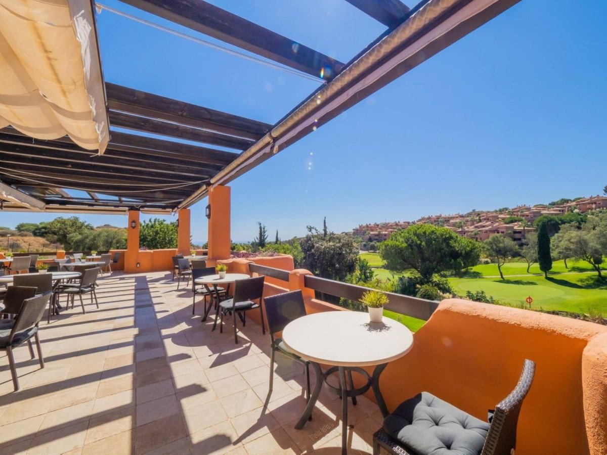 2 Bed Ground Floor Apartment in La Mairena