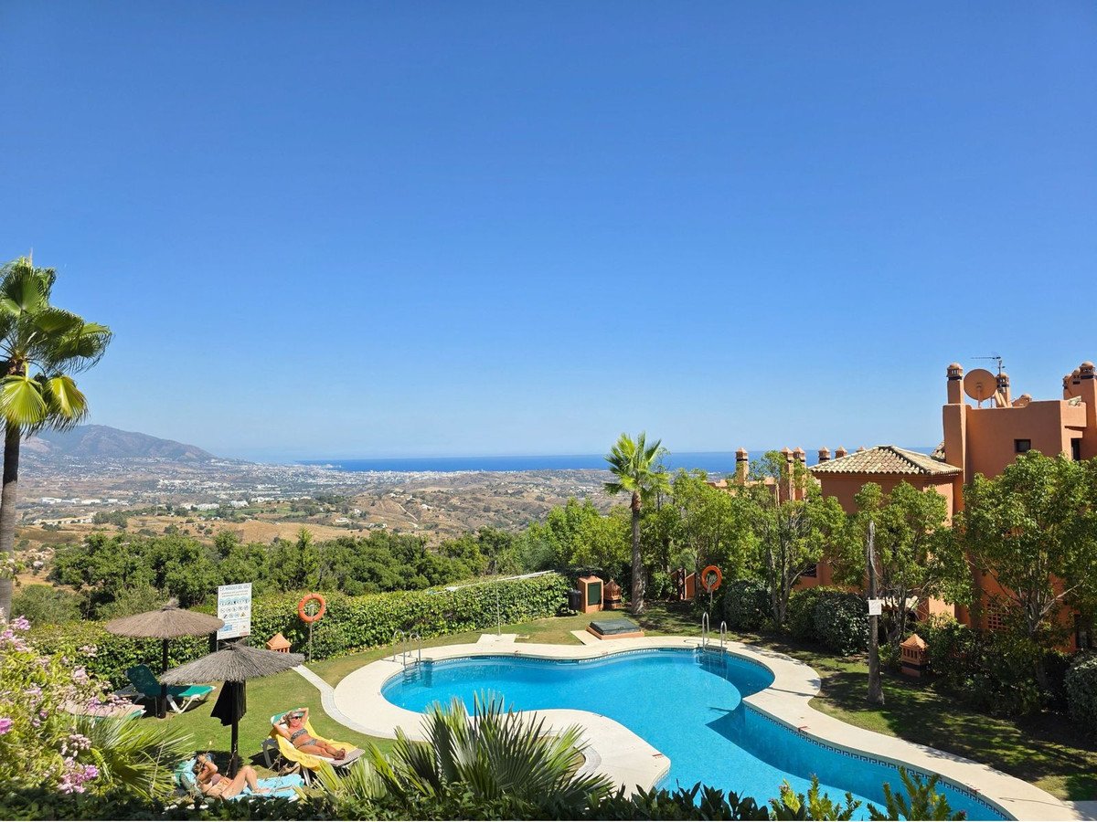 2 Bed Ground Floor Apartment in La Mairena