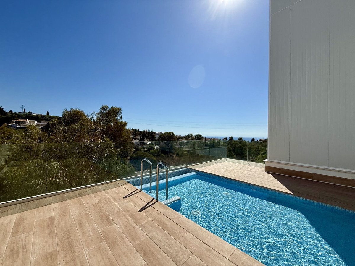 3 Bed Penthouse Duplex in Fuengirola