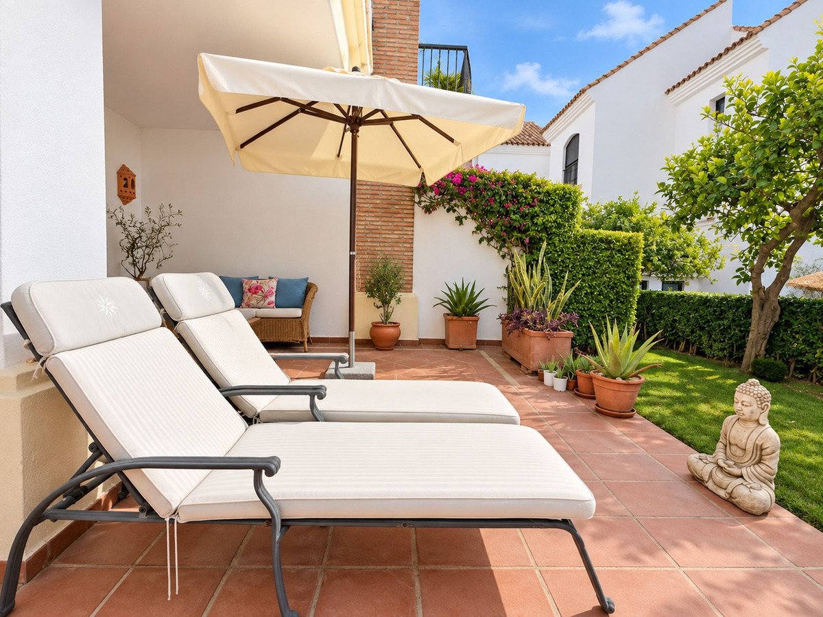 2 Bed Ground Floor Apartment in Los Arqueros