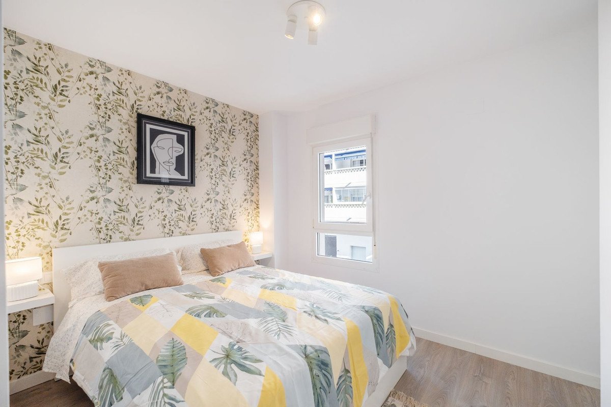 3 Bed Middle Floor Apartment in La Campana