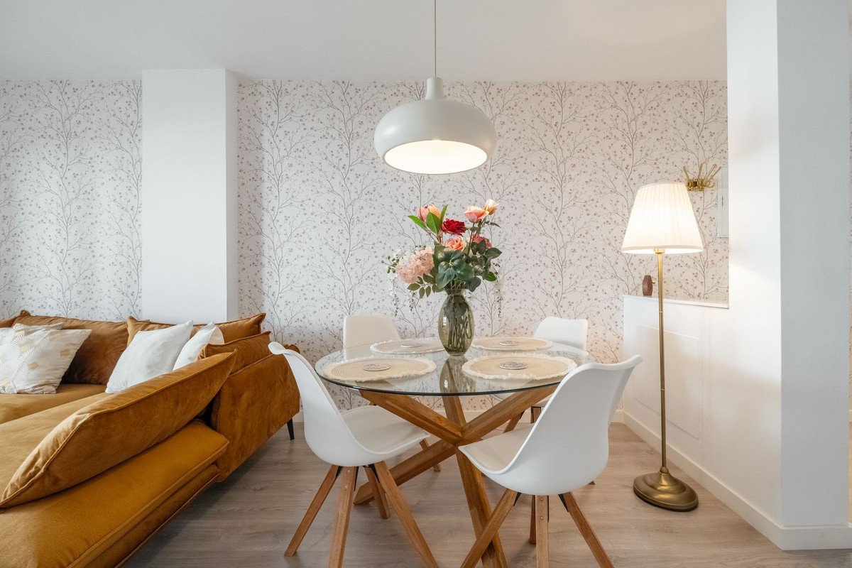 3 Bed Middle Floor Apartment in La Campana