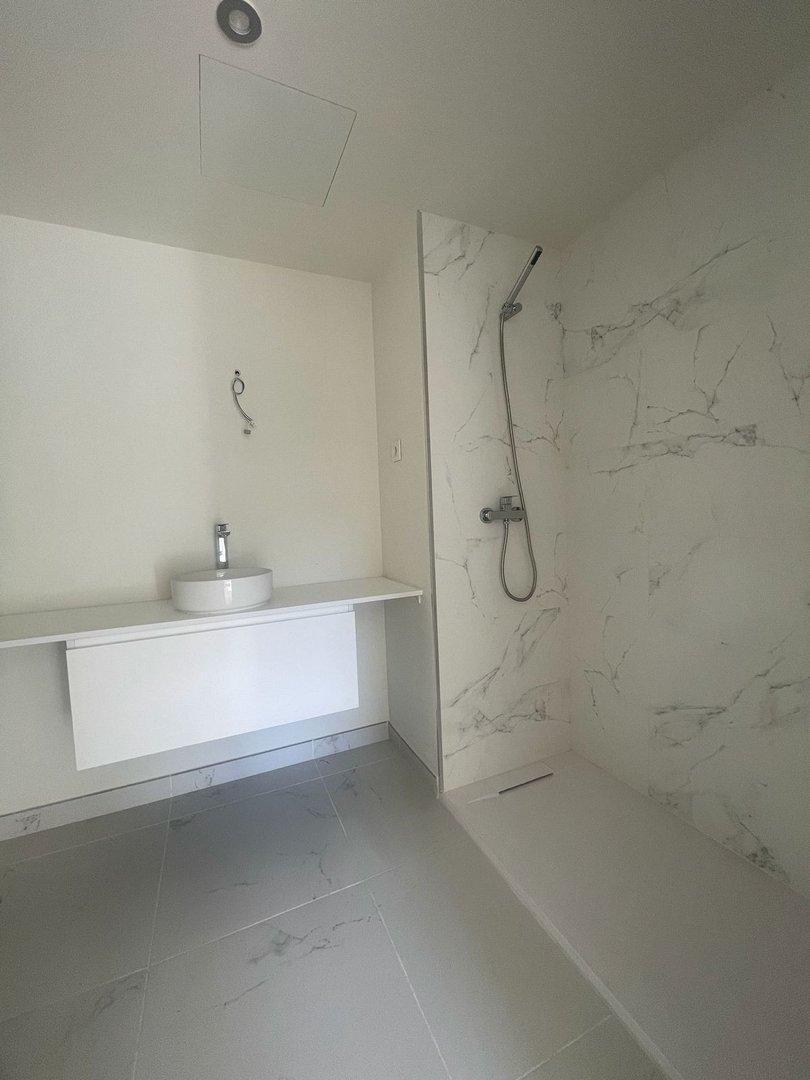 3 Bed Top Floor Apartment in Benalmadena