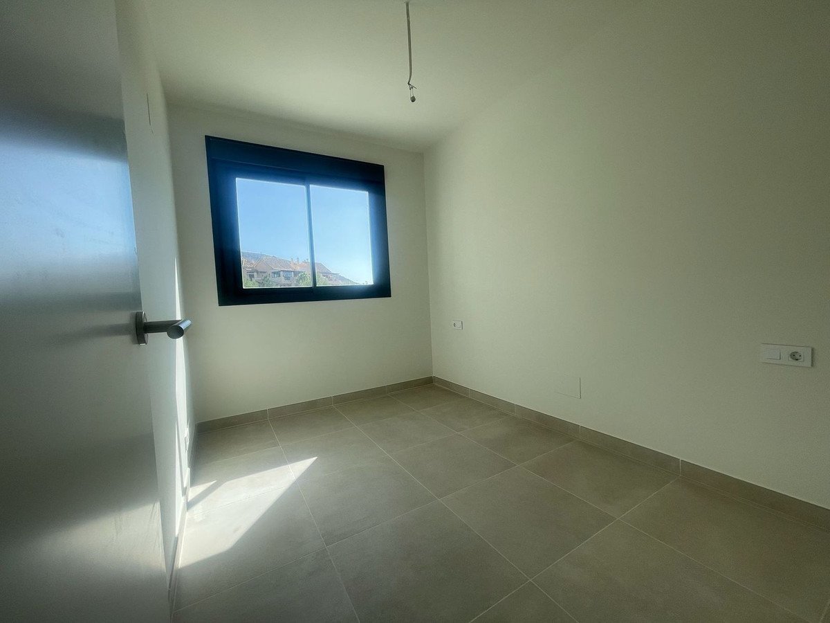 3 Bed Top Floor Apartment in Benalmadena