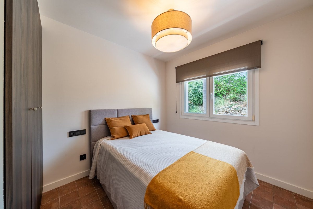 3 Bed Semi-Detached House in Benalmadena Pueblo
