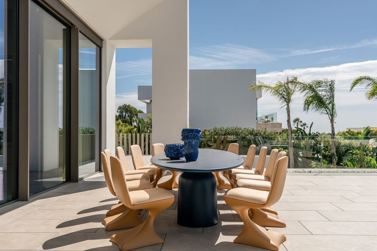 6 Bed Detached Villa in Sotogrande