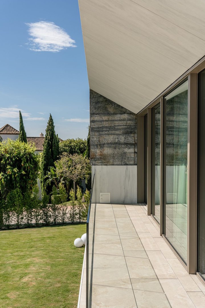 6 Bed Detached Villa in Sotogrande