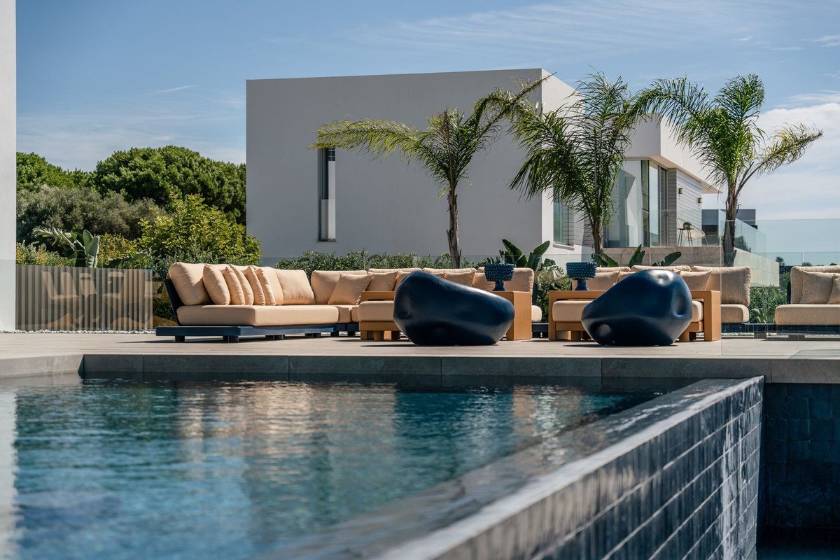 6 Bed Detached Villa in Sotogrande