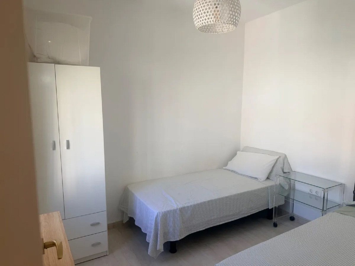 2 Bed Detached Villa in Benalmadena