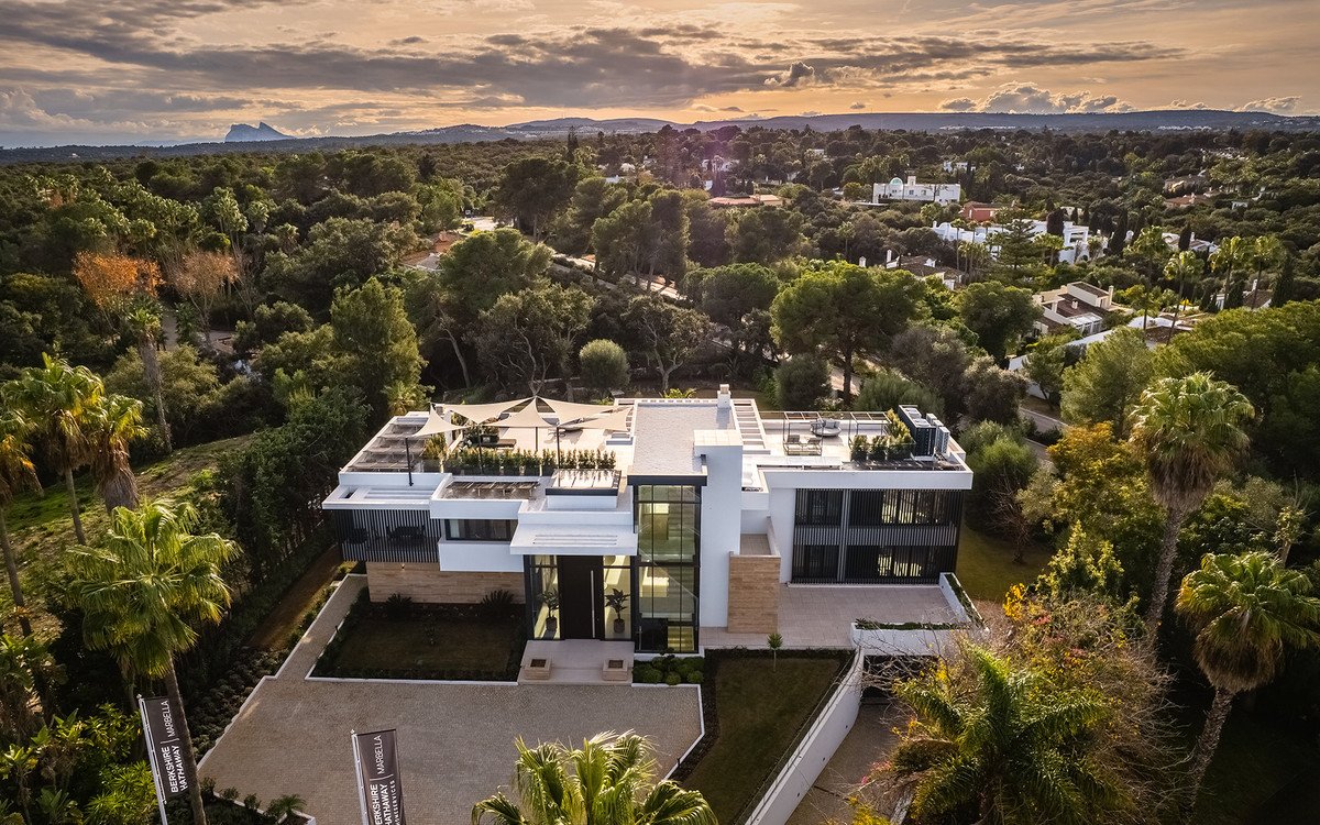 7 Bed Detached Villa in Sotogrande Costa