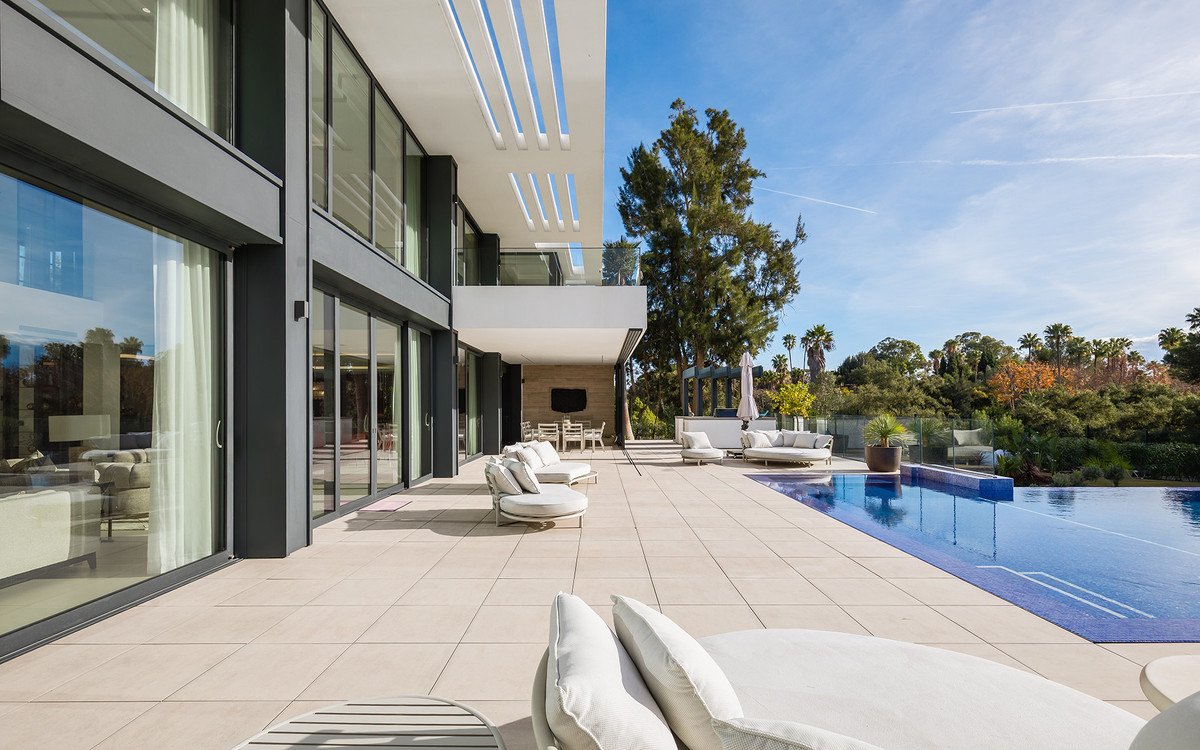 7 Bed Detached Villa in Sotogrande Costa