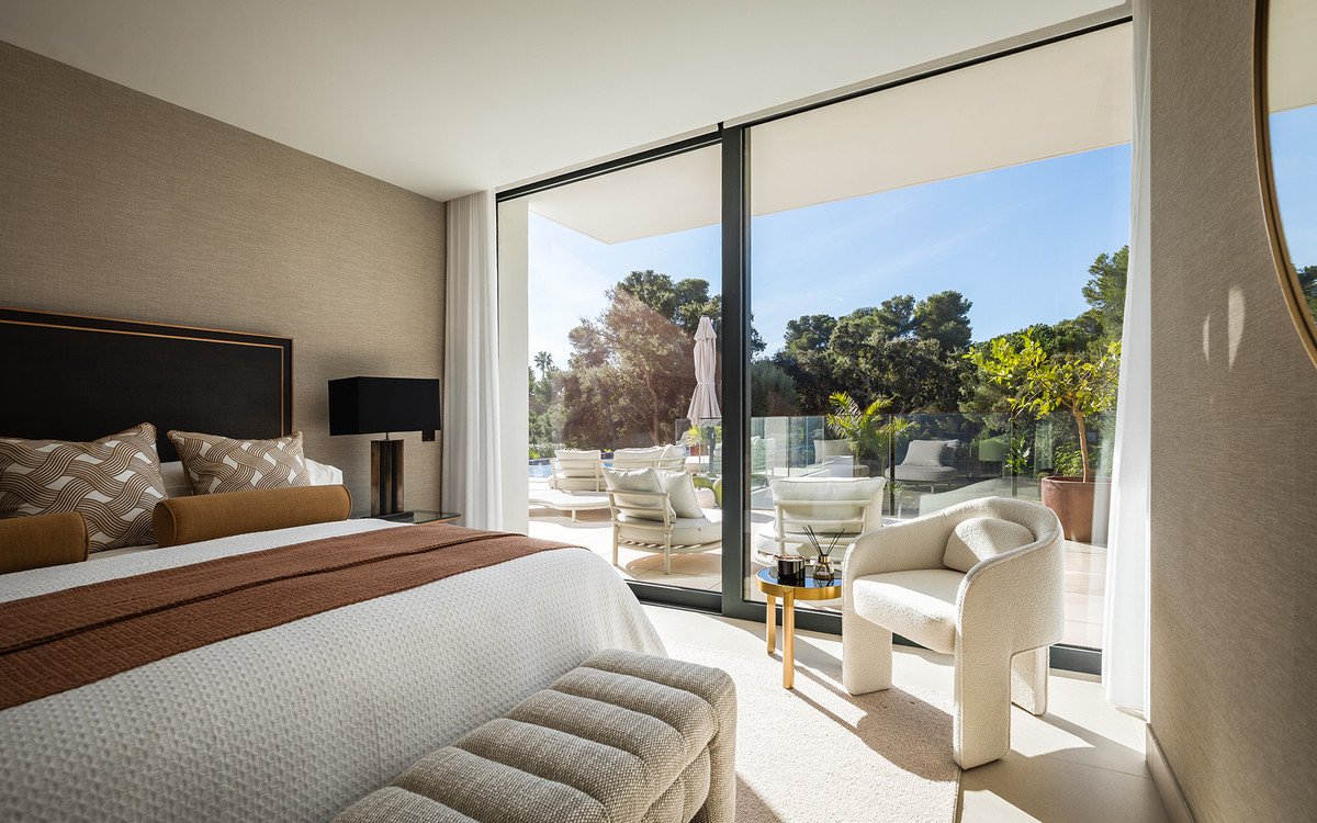 7 Bed Detached Villa in Sotogrande Costa