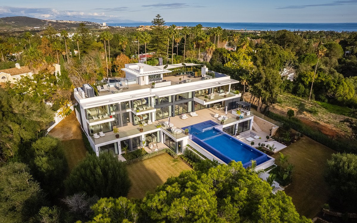 7 Bed Detached Villa in Sotogrande Costa