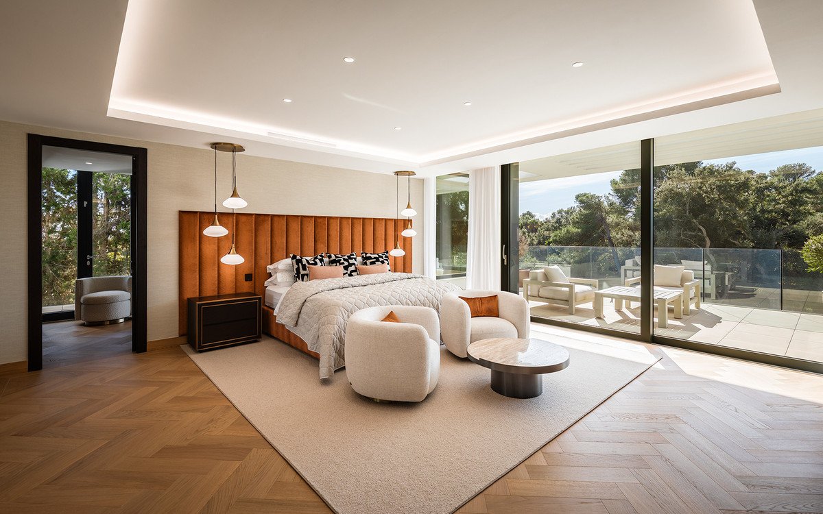 7 Bed Detached Villa in Sotogrande Costa