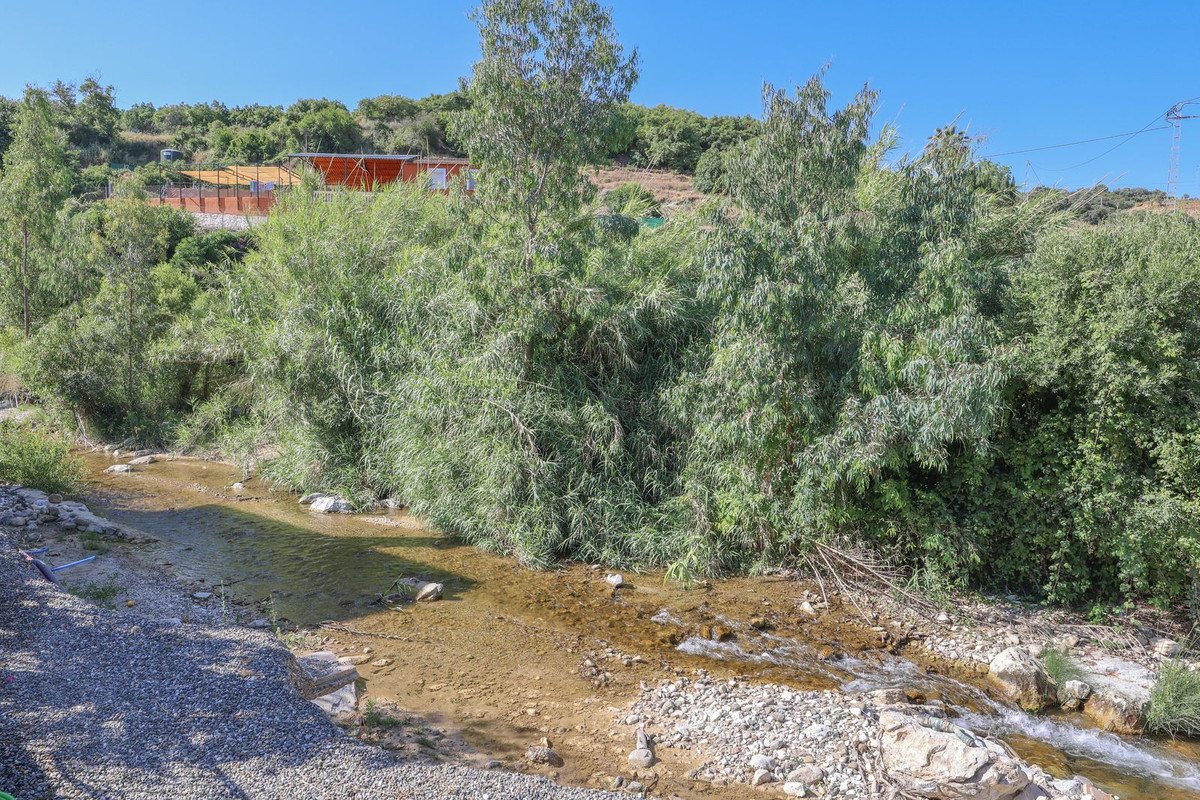 1 Bed Penthouse in Coín
