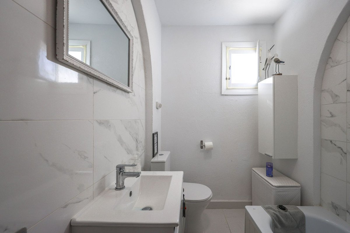 1 Bed Penthouse in Coín