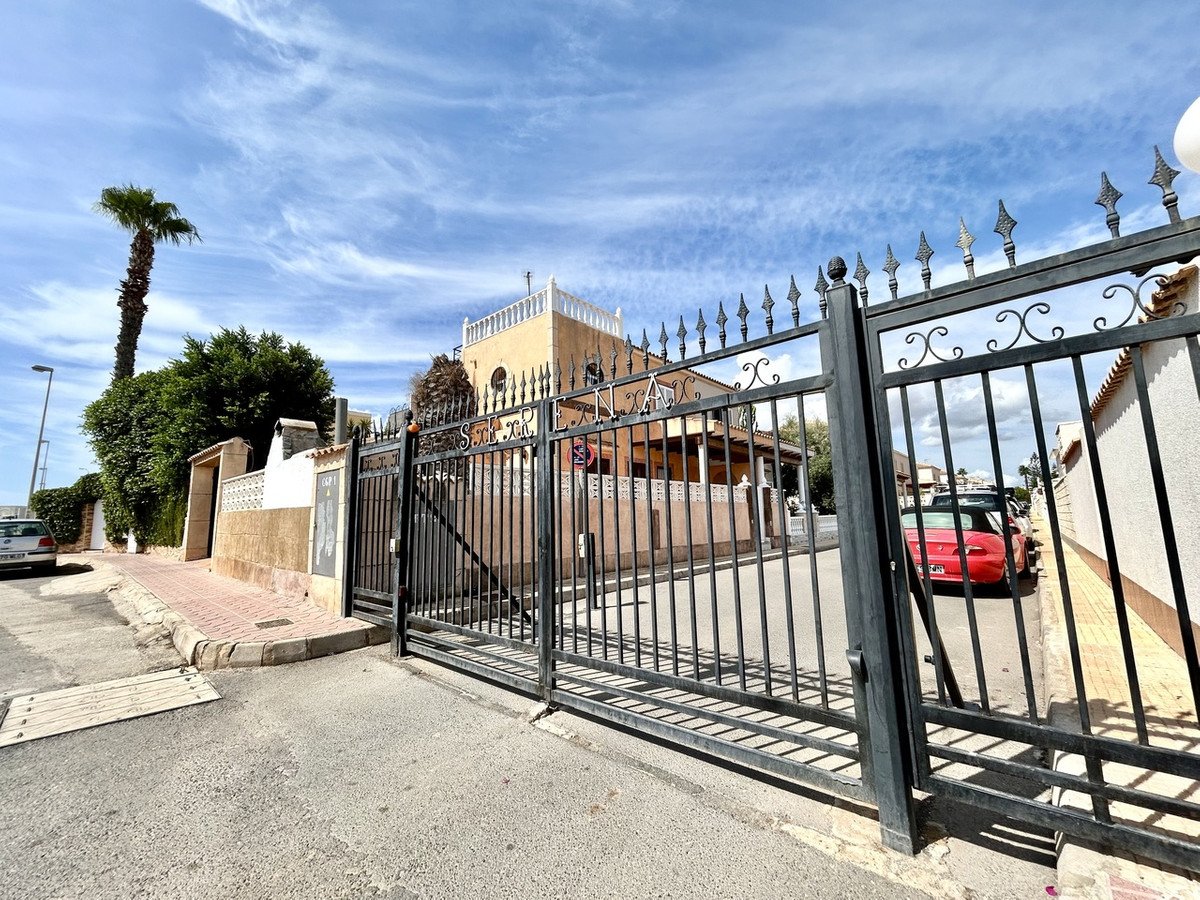 2 Bed Townhouse in Playa Flamenca