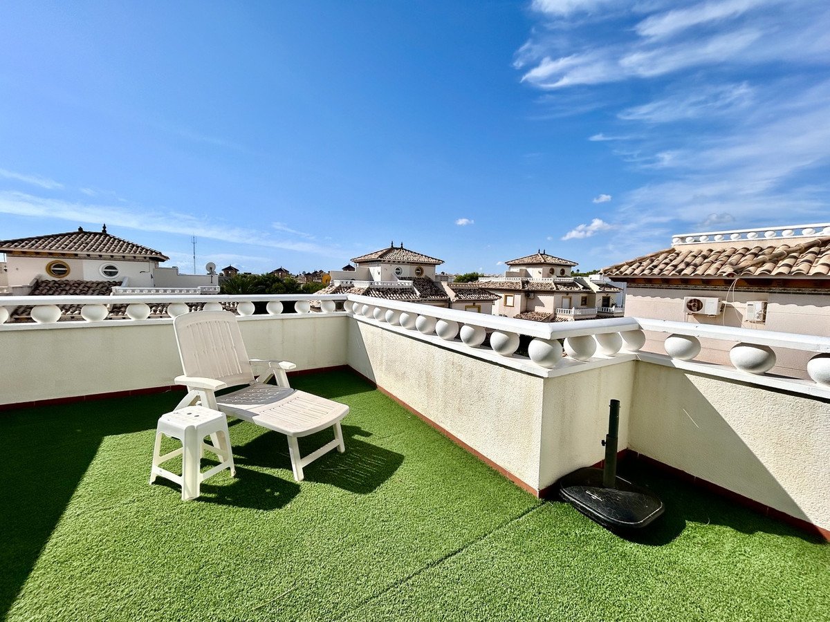 2 Bed Townhouse in Cabo Roig