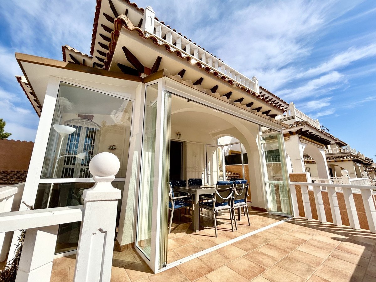 2 Bed Townhouse in Cabo Roig
