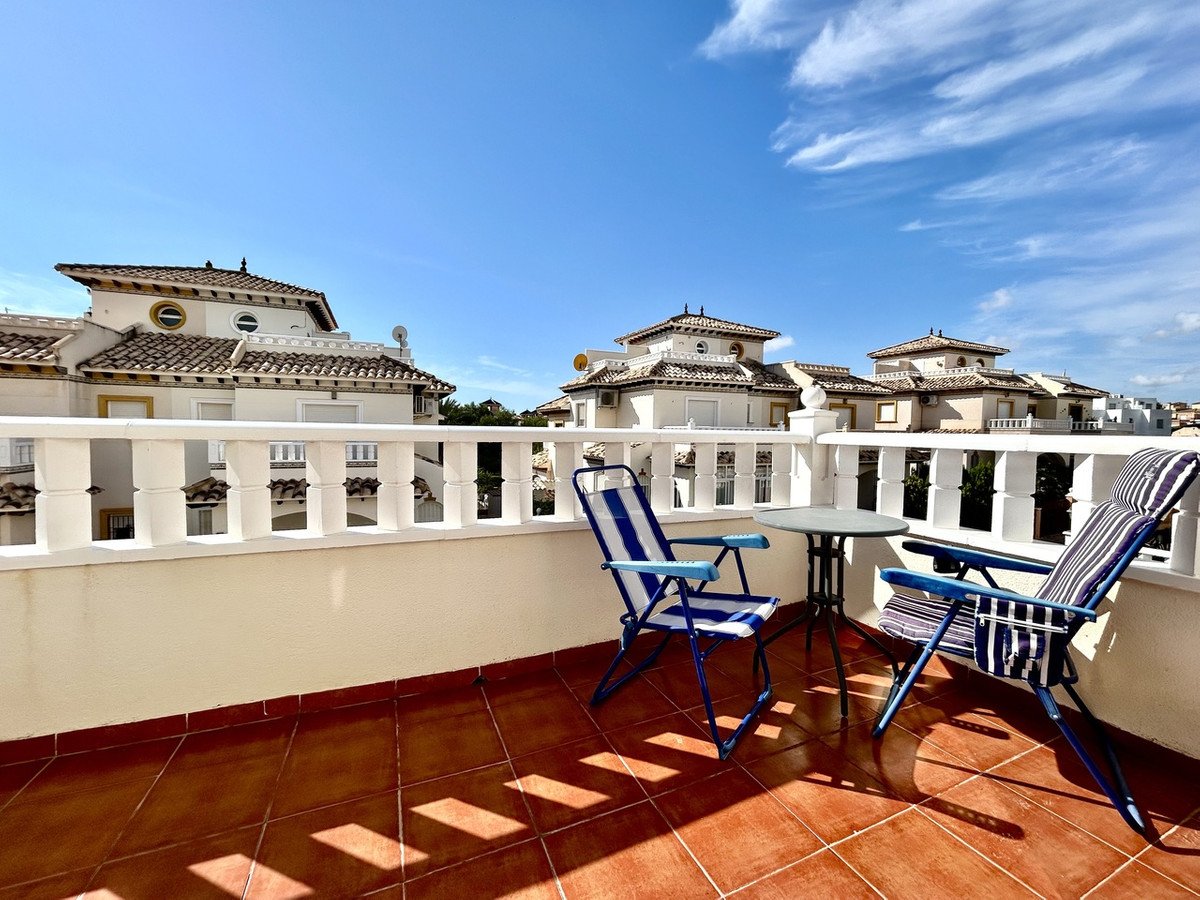 2 Bed Townhouse in Cabo Roig