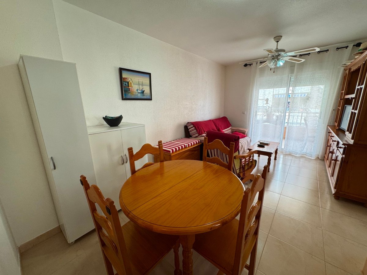 3 Bed Middle Floor Apartment in Guardamar del Segura