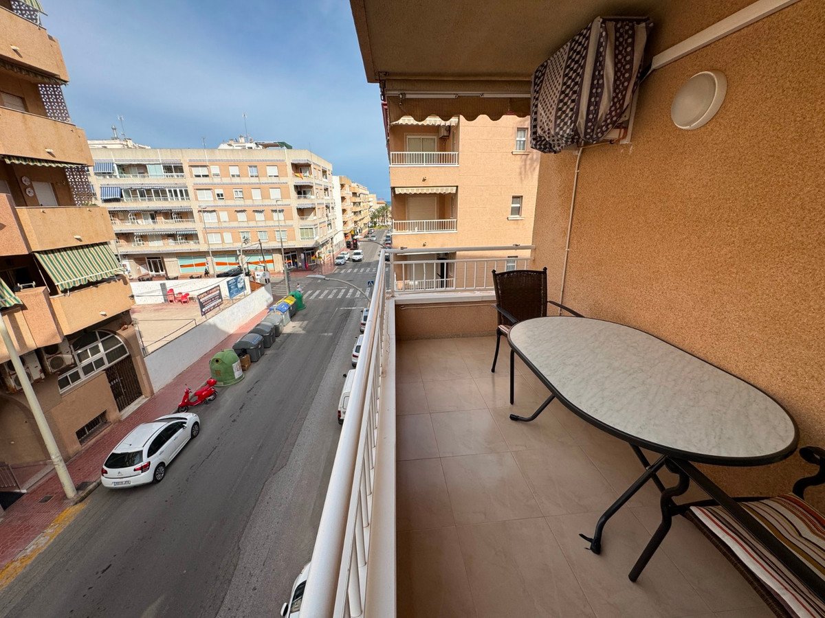 3 Bed Middle Floor Apartment in Guardamar del Segura