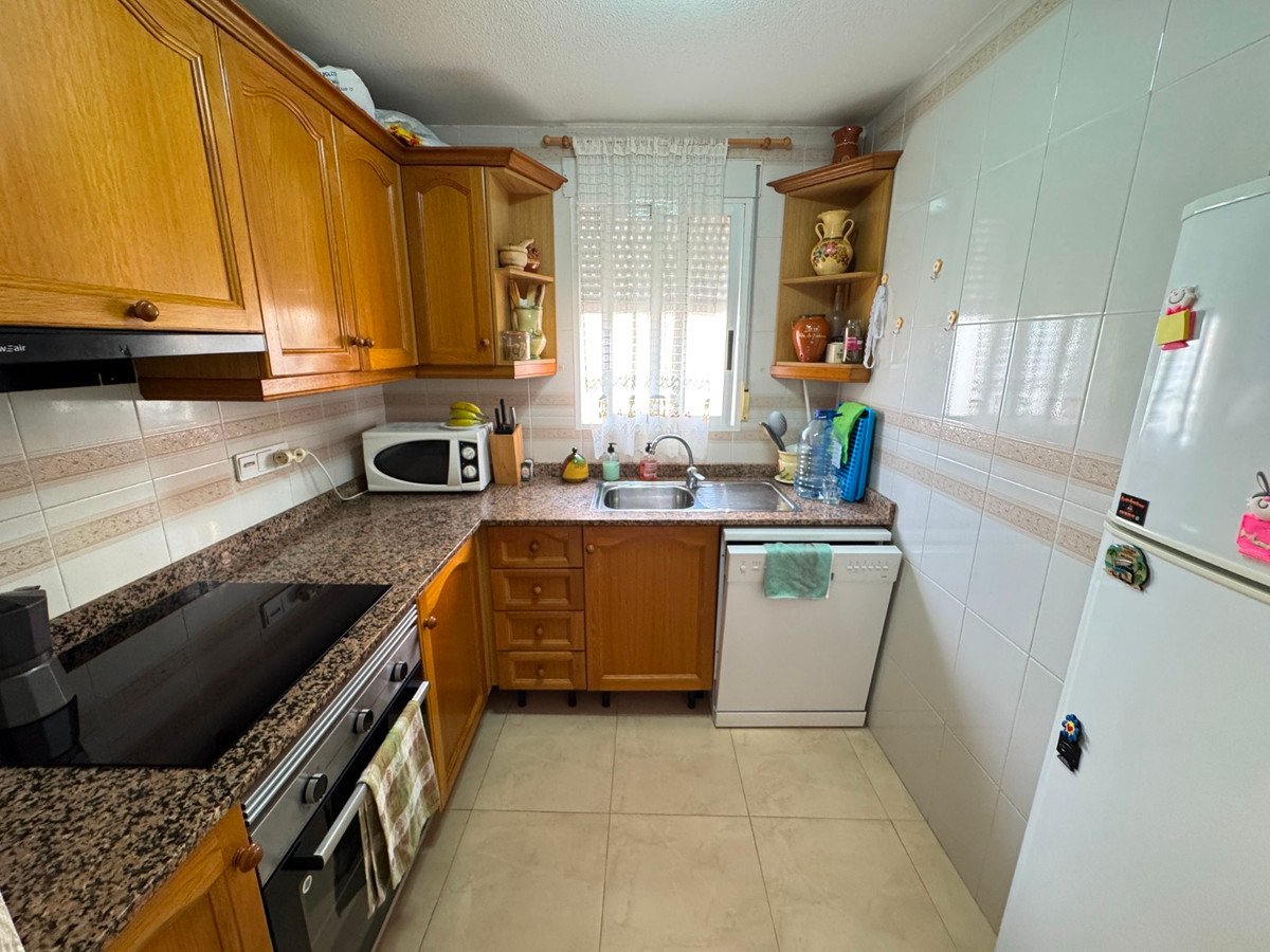 3 Bed Middle Floor Apartment in Guardamar del Segura