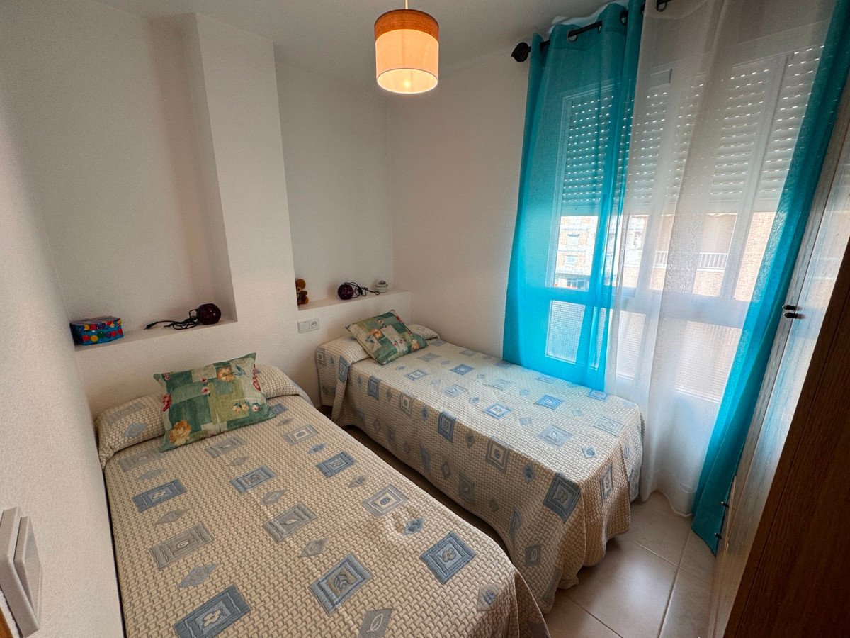 3 Bed Middle Floor Apartment in Guardamar del Segura