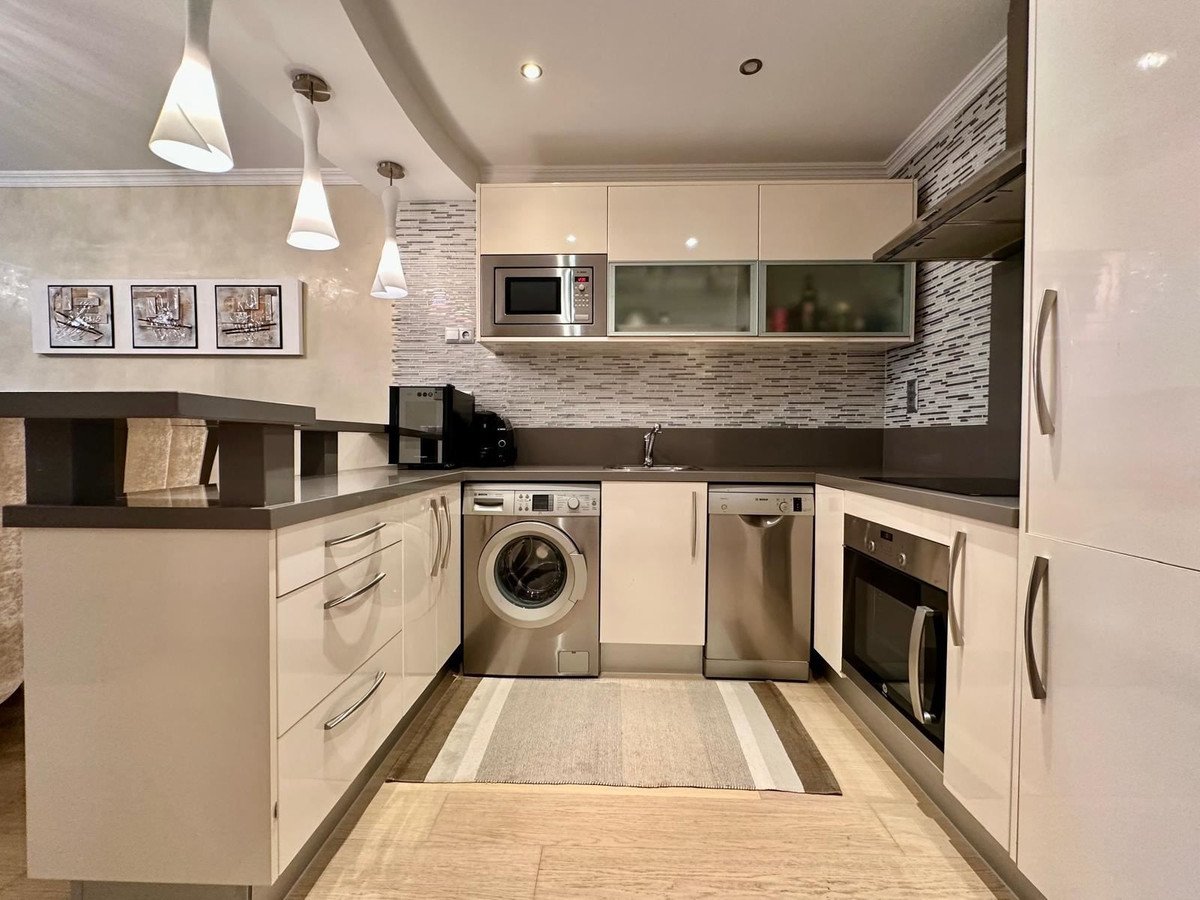 2 Bed Middle Floor Apartment in Campoamor