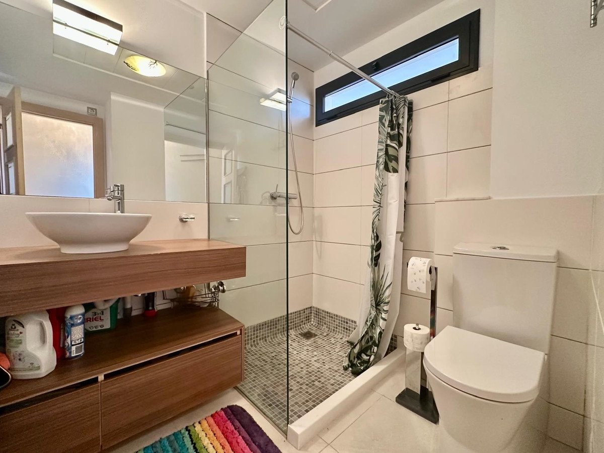 2 Bed Middle Floor Apartment in Campoamor