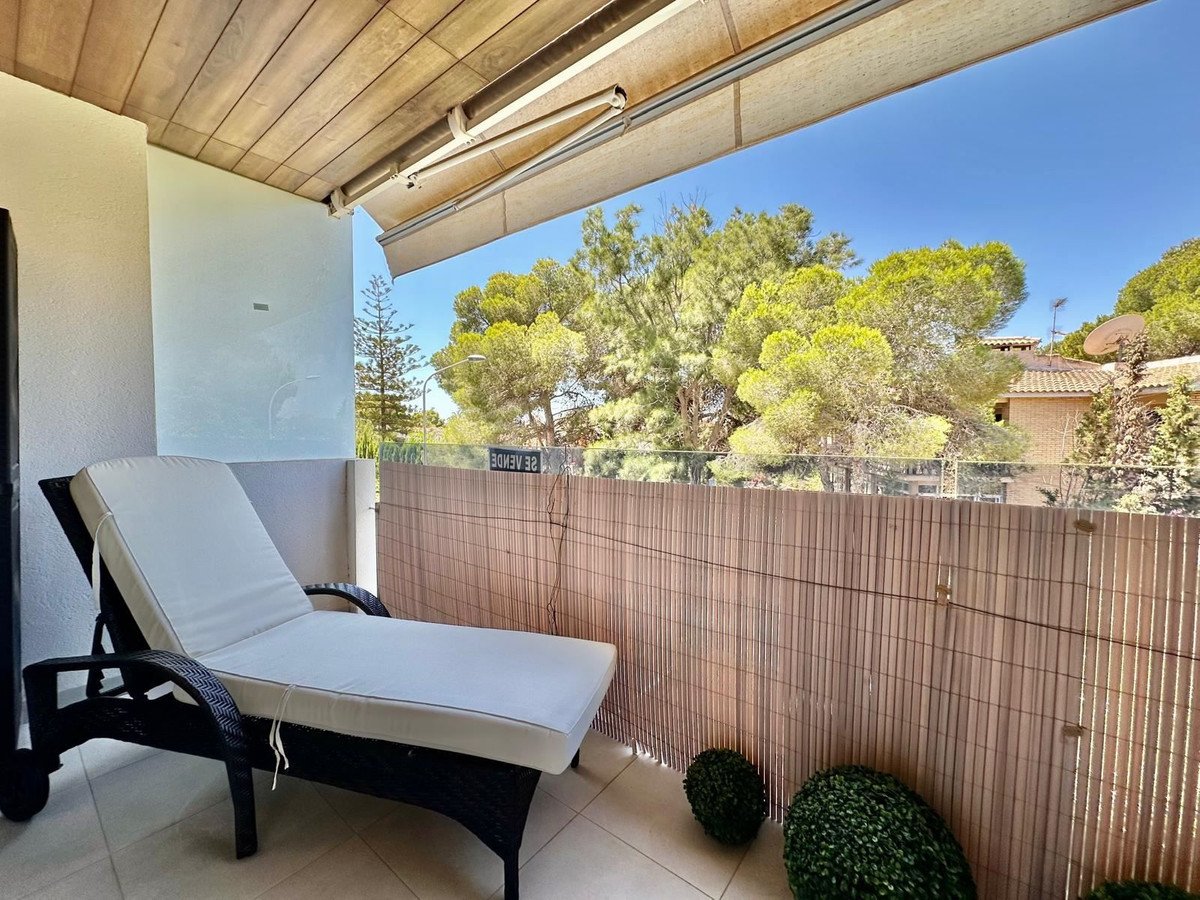 2 Bed Middle Floor Apartment in Campoamor