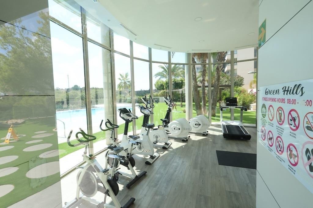 2 Bed Middle Floor Apartment in Los Dolses