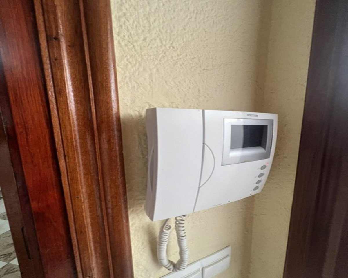 3 Bed Middle Floor Apartment in El Palo