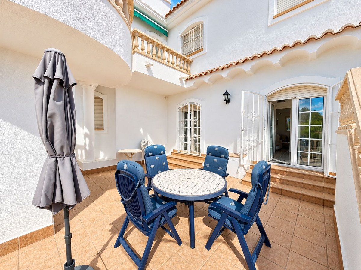 2 Bed Ground Floor Apartment in Moraira