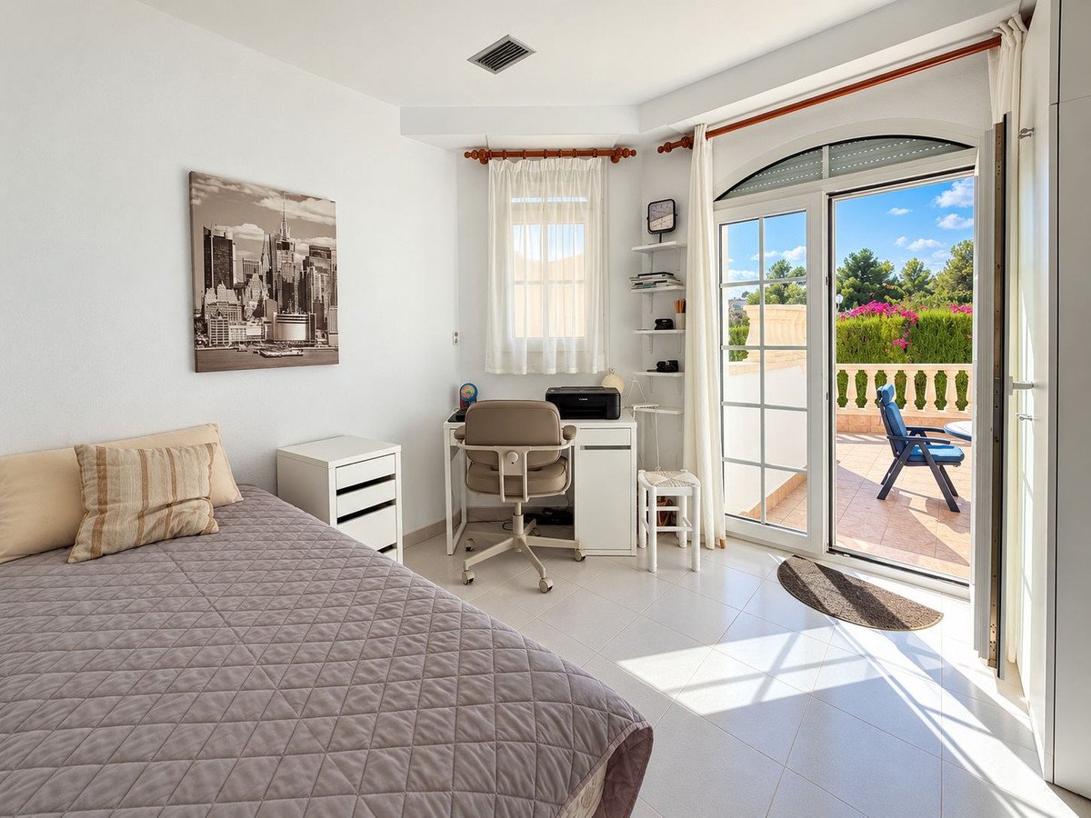 2 Bed Ground Floor Apartment in Moraira