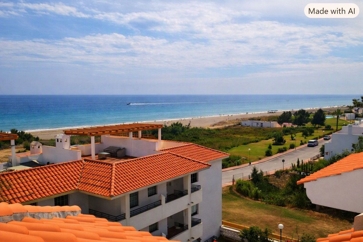 2 Bed Penthouse in La Duquesa