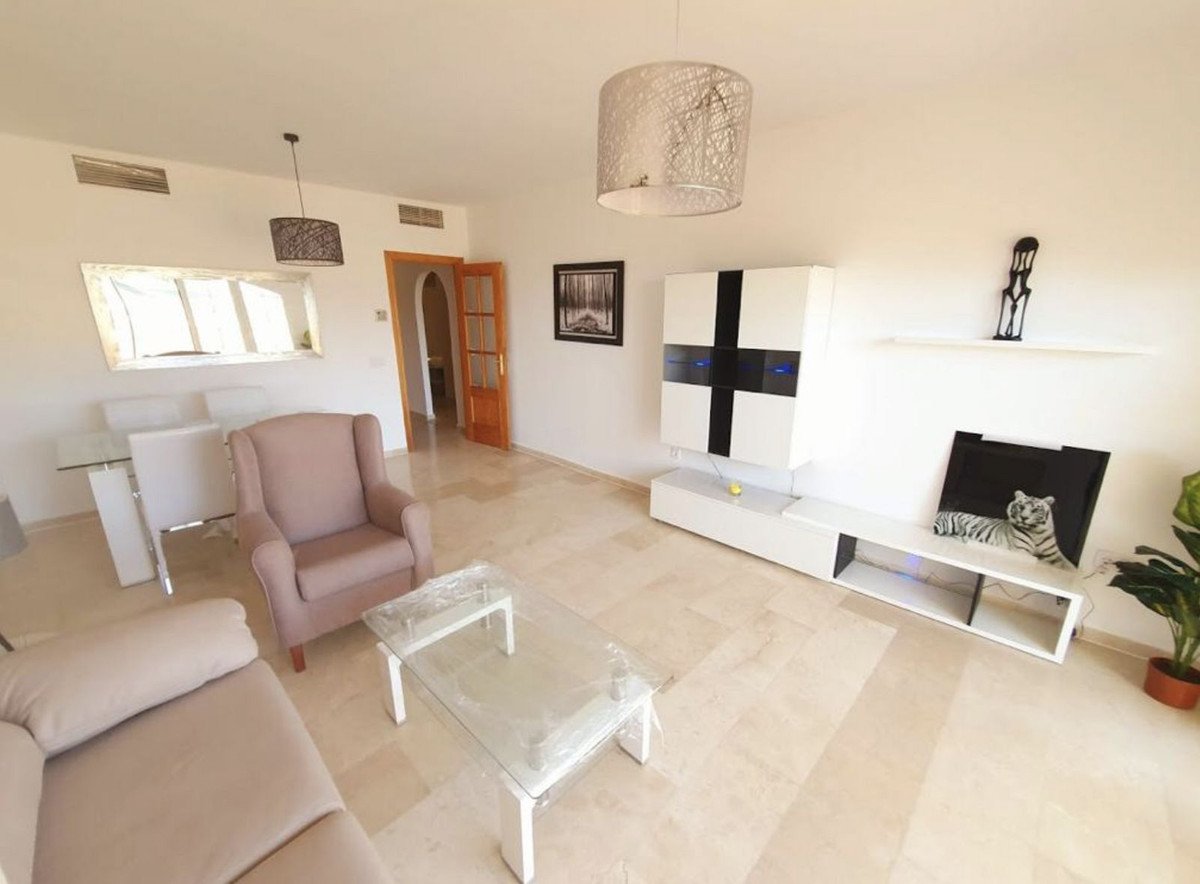 2 Bed Ground Floor Apartment in Riviera del Sol