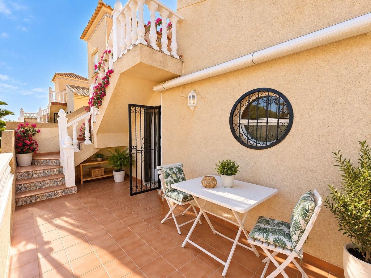 3 Bed Detached Villa in Orihuela Costa