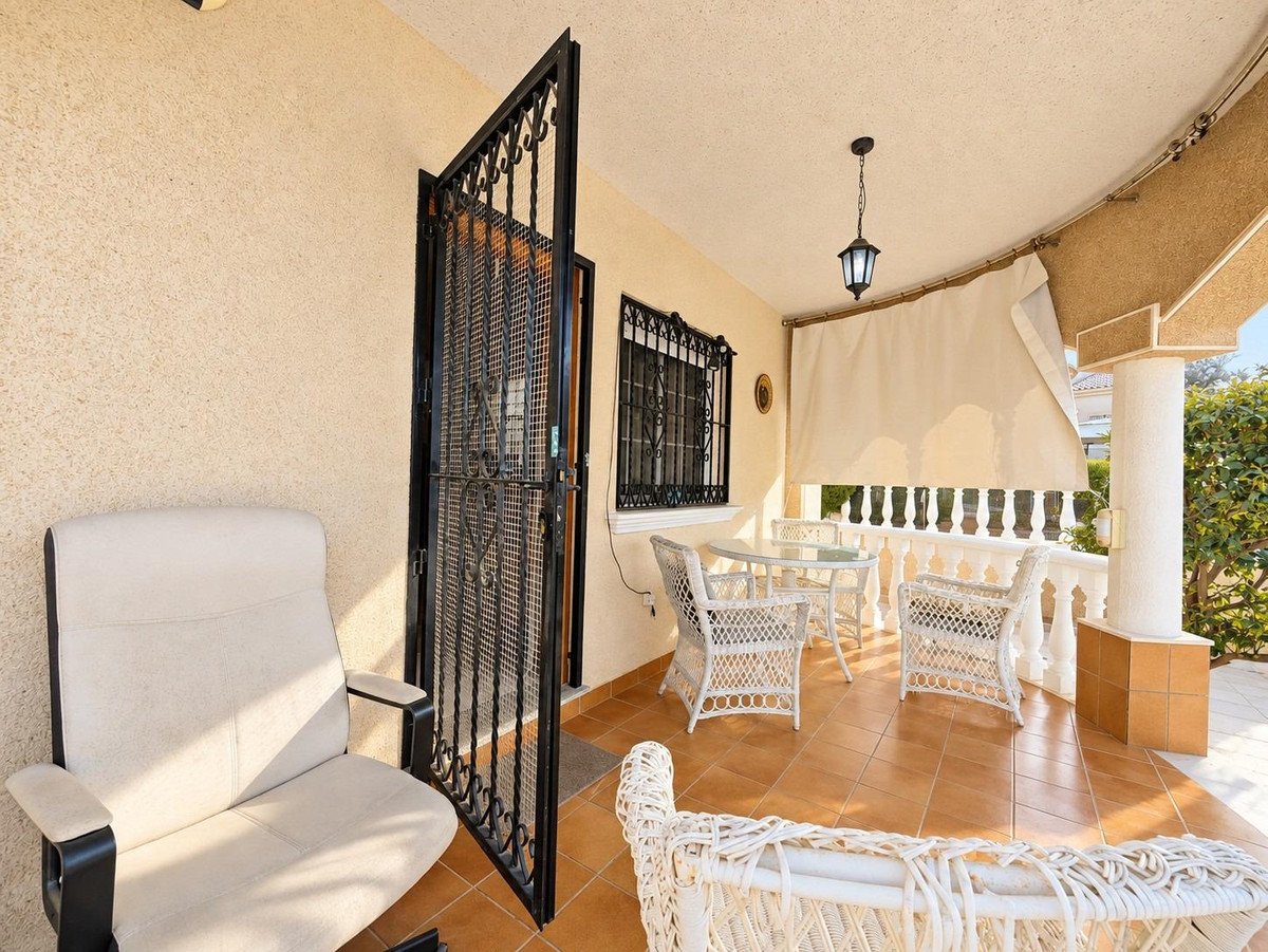 3 Bed Detached Villa in Orihuela Costa