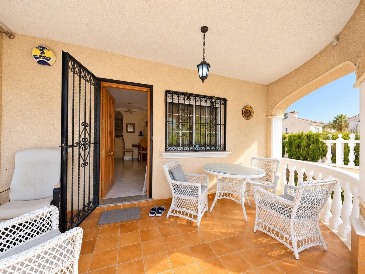 3 Bed Detached Villa in Orihuela Costa