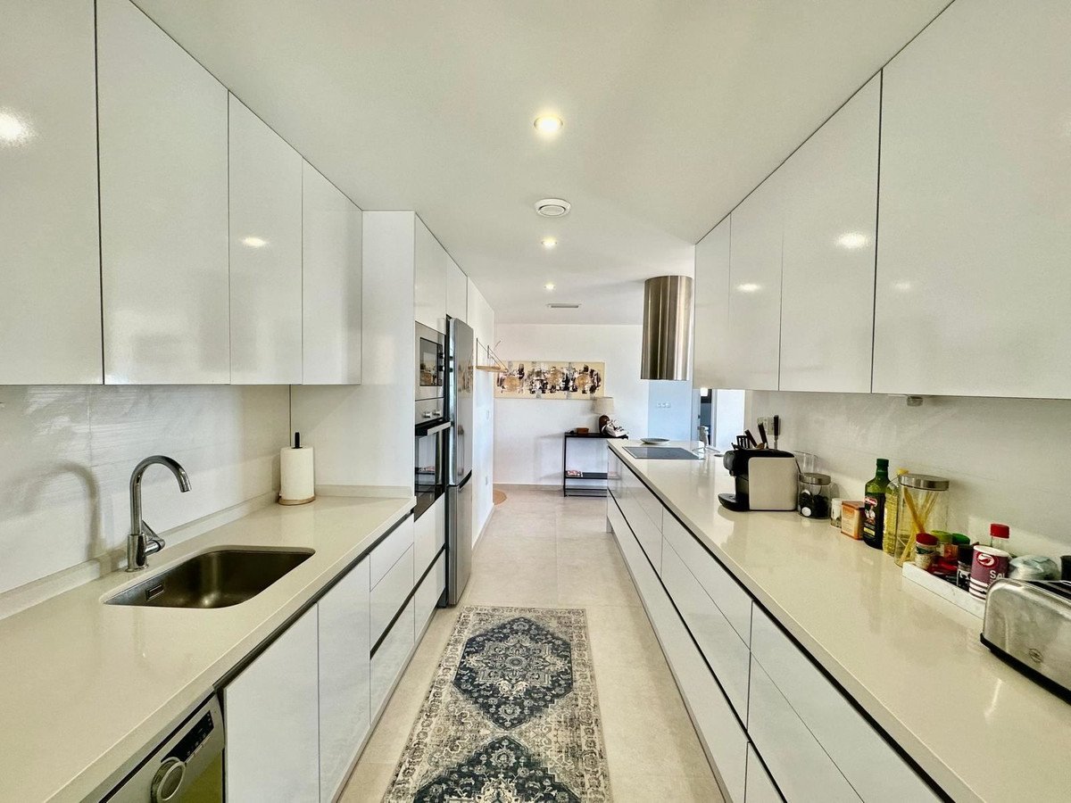 3 Bed Middle Floor Apartment in Los Dolses