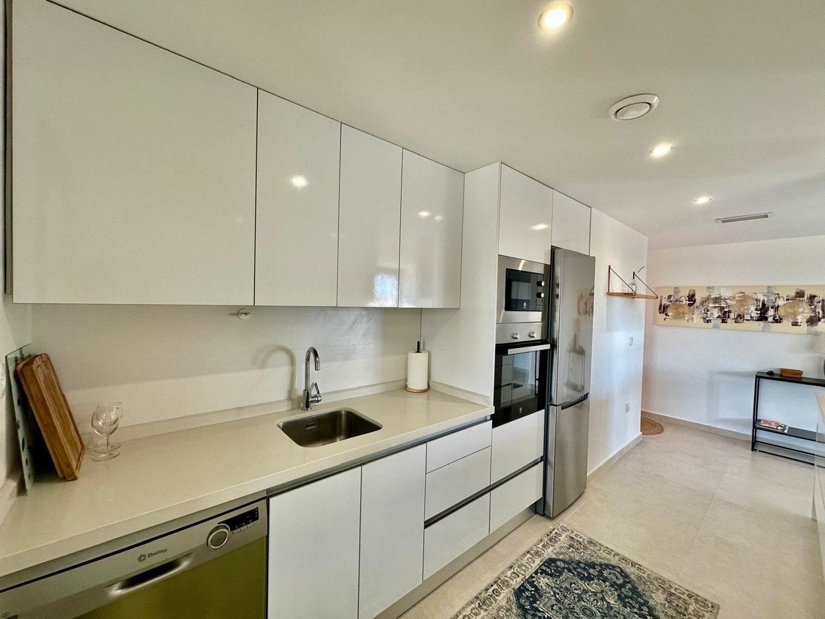 3 Bed Middle Floor Apartment in Los Dolses