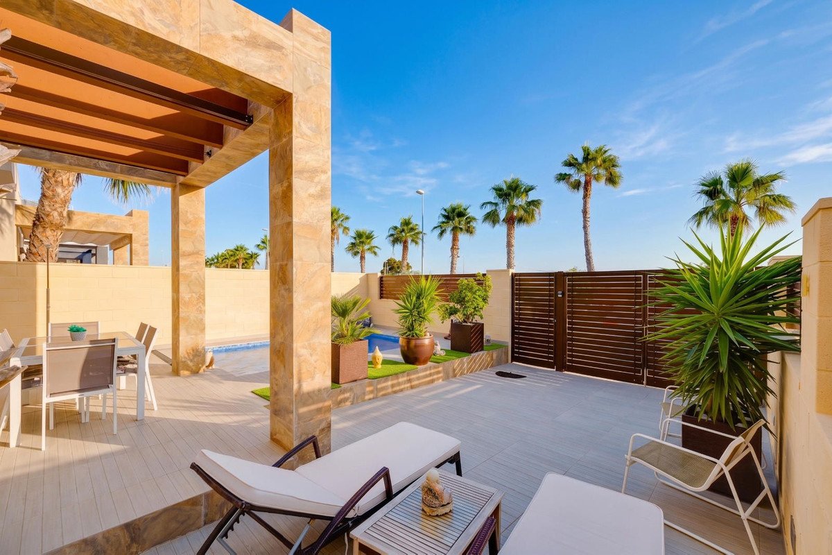 3 Bed Detached Villa in Rojales