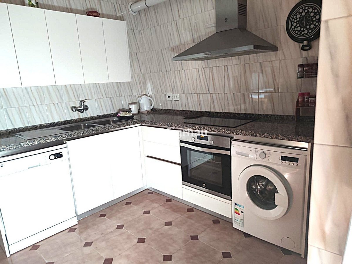4 Bed Top Floor Apartment in La Línea