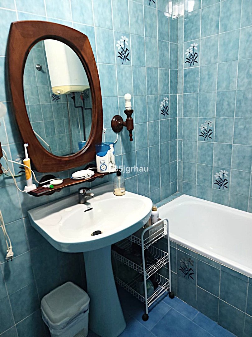4 Bed Top Floor Apartment in La Línea