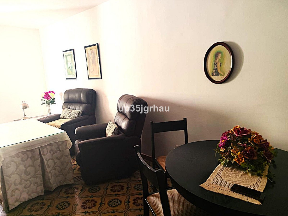 4 Bed Top Floor Apartment in La Línea