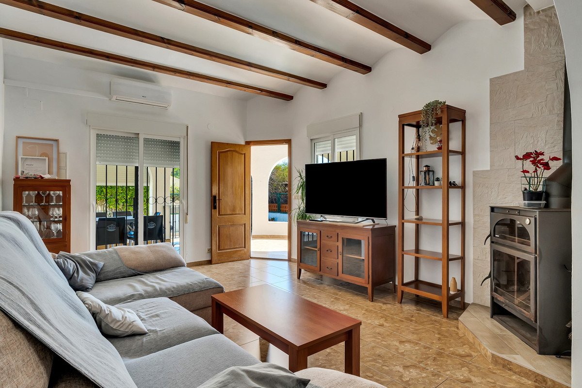 3 Bed Detached Villa in Denia
