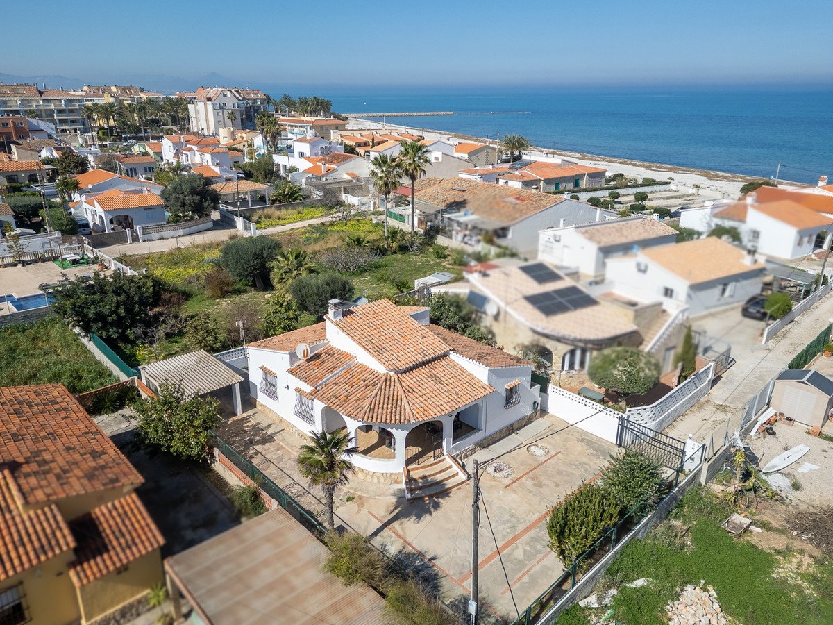 3 Bed Detached Villa in Denia