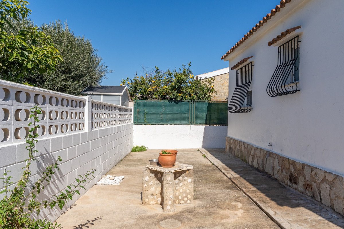 3 Bed Detached Villa in Denia