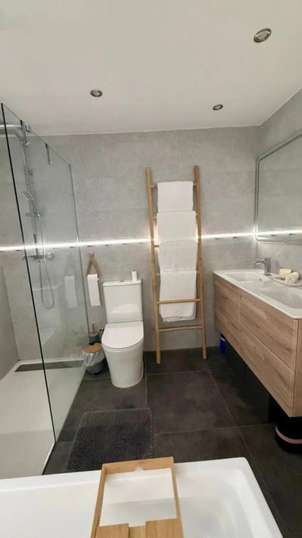 2 Bed Ground Floor Apartment in Estepona